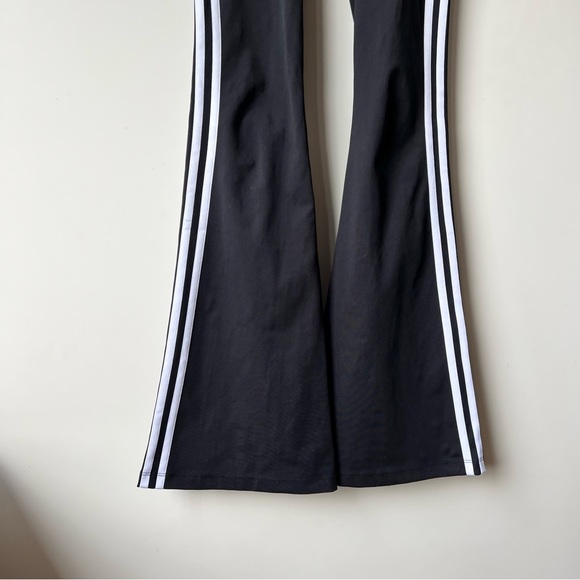 Adicolor Classic Flared Leggings size 4 or XS - Picture 9 of 13